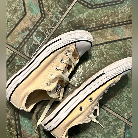 Converse - Picture 6 of 7